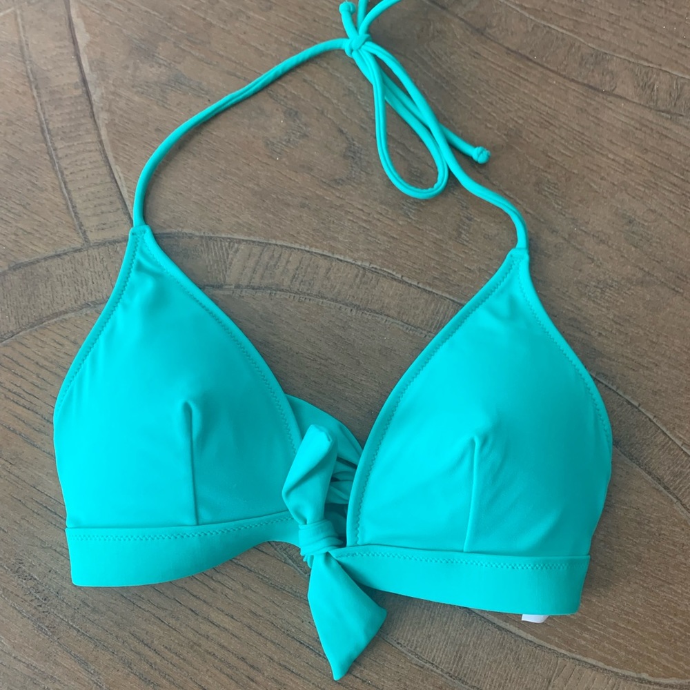 Victoria’s Secret swim top Size M